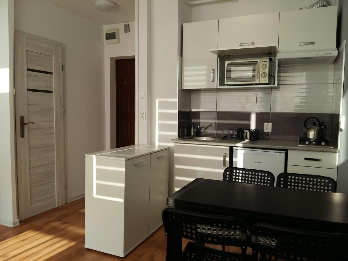 Apartament Ostrowskiego Apartment วรอตซวาฟ ภายนอก รูปภาพ