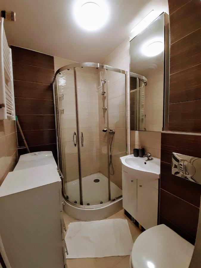 Apartament Ostrowskiego Apartment วรอตซวาฟ ภายนอก รูปภาพ